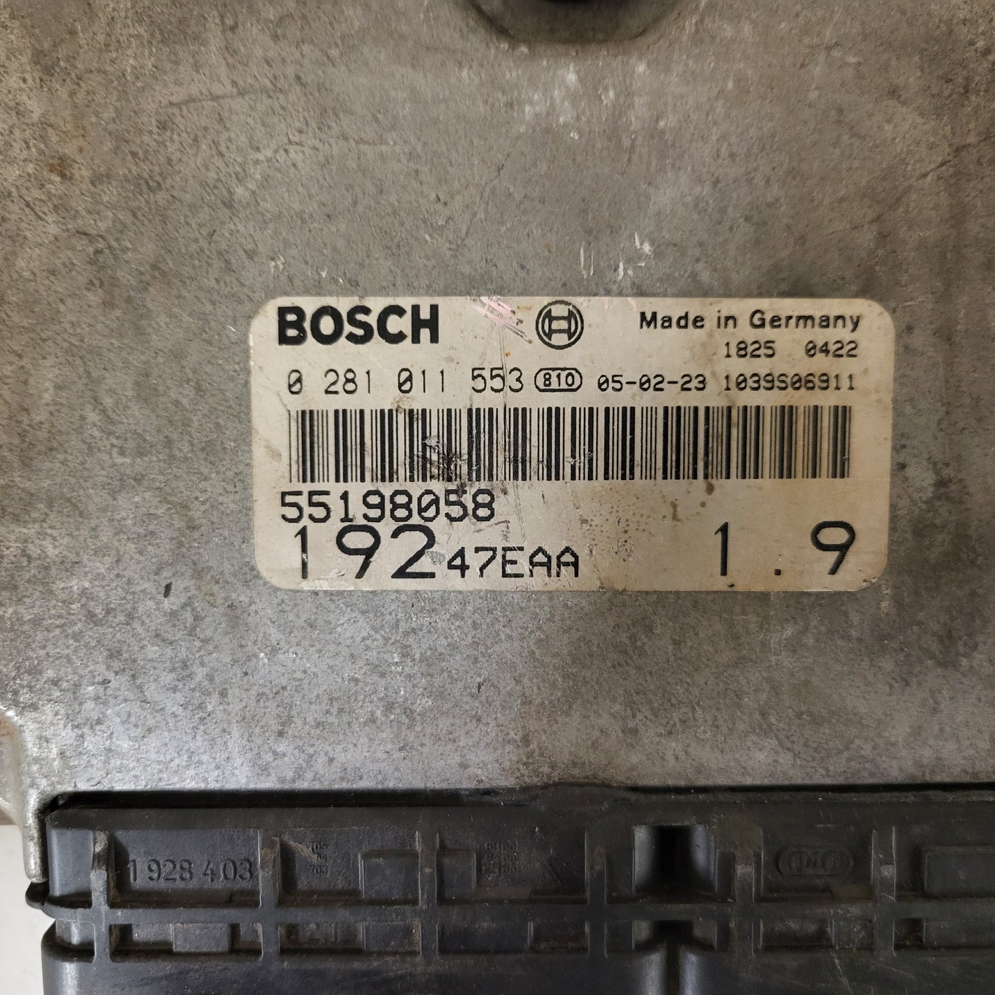 Fiat STILO ECU / 0281011553 / 55198058 / 19247EAA / BOSCH