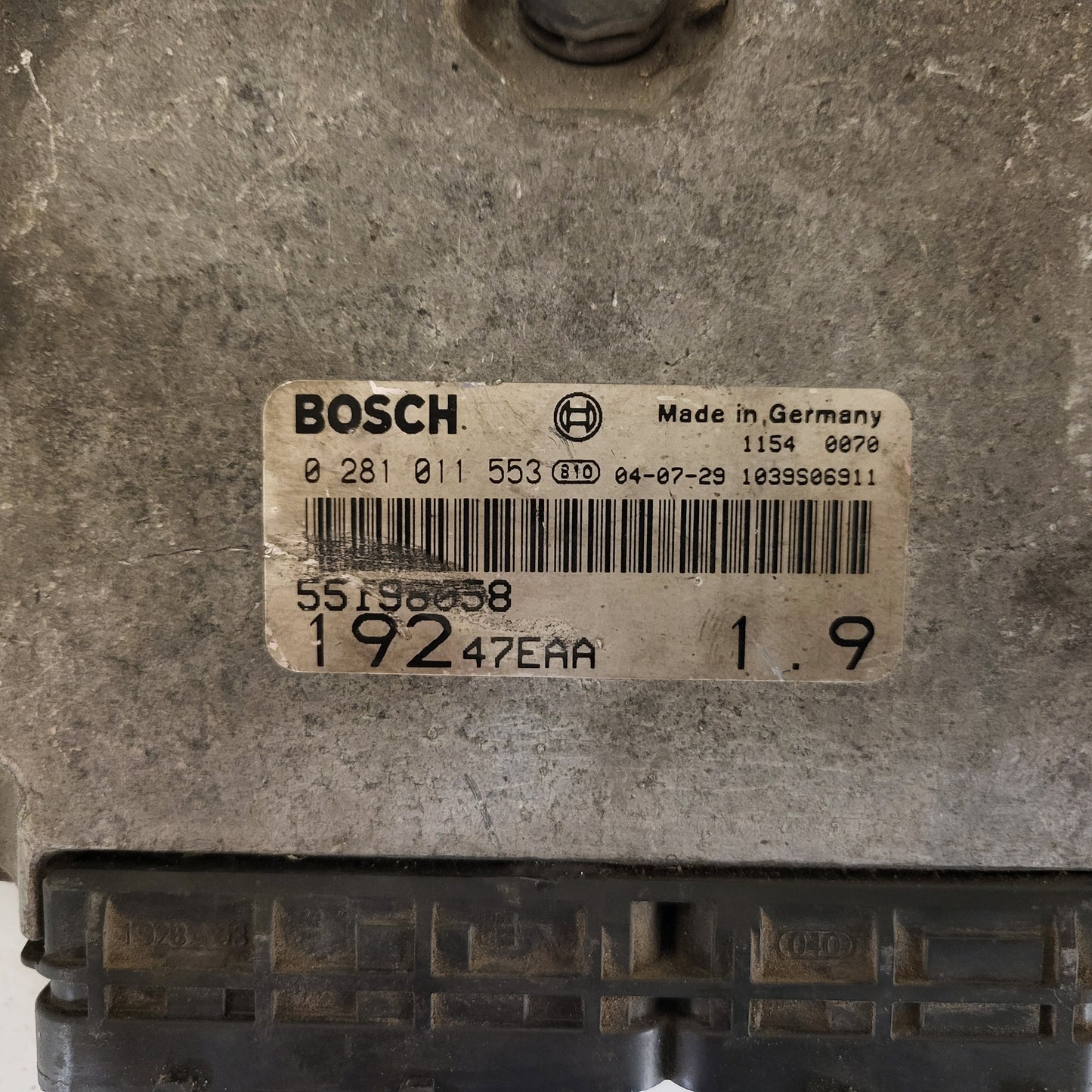 Fiat STILO ECU / 0281011553 / 55198058 / 19247EAA / BOSCH