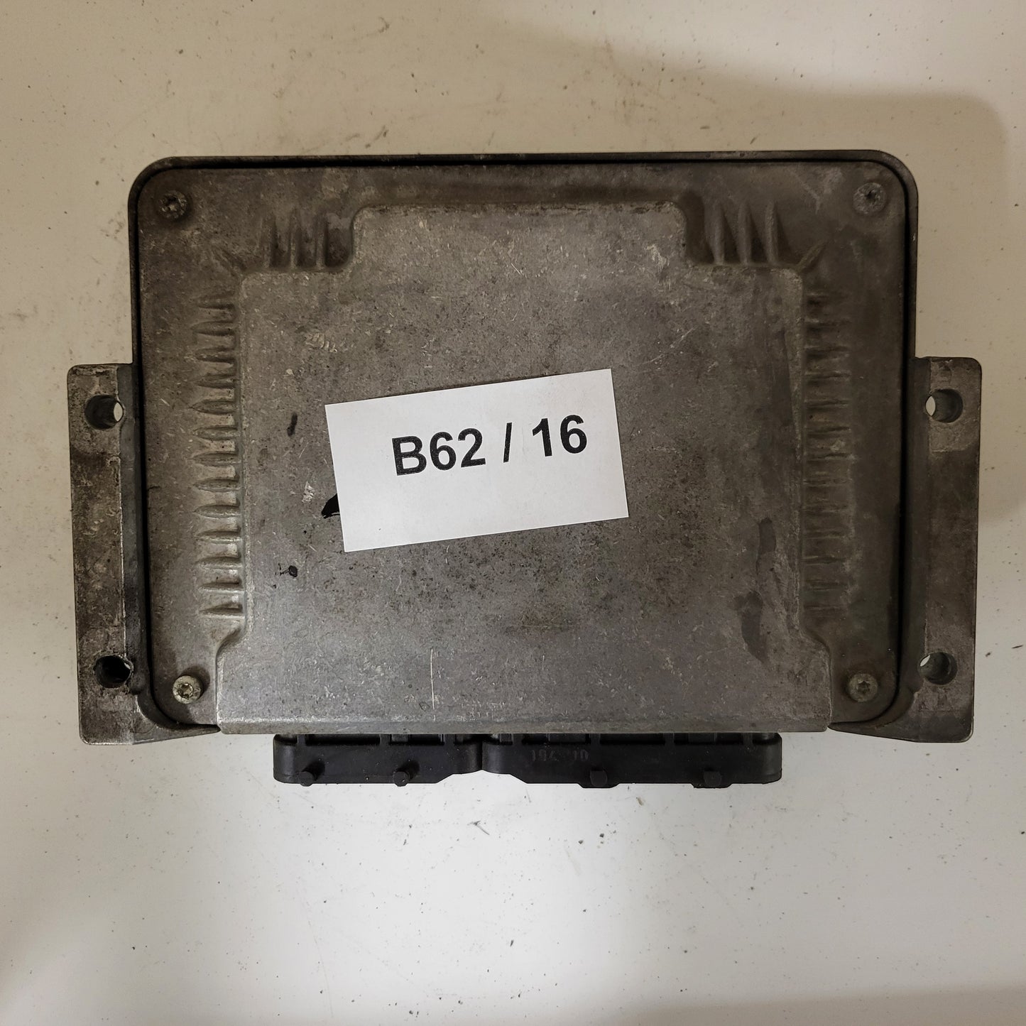 Fiat STILO ECU / 0281011553 / 55198058 / 19247EAA / BOSCH