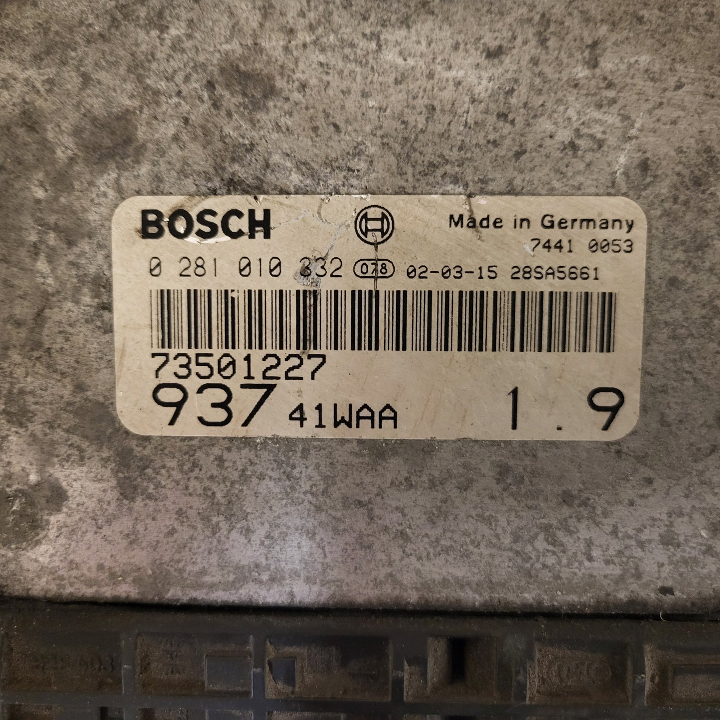 ALFA ROMEO 147 ECU / 0281010332 / 73501227 / 93741WAA / BOSCH