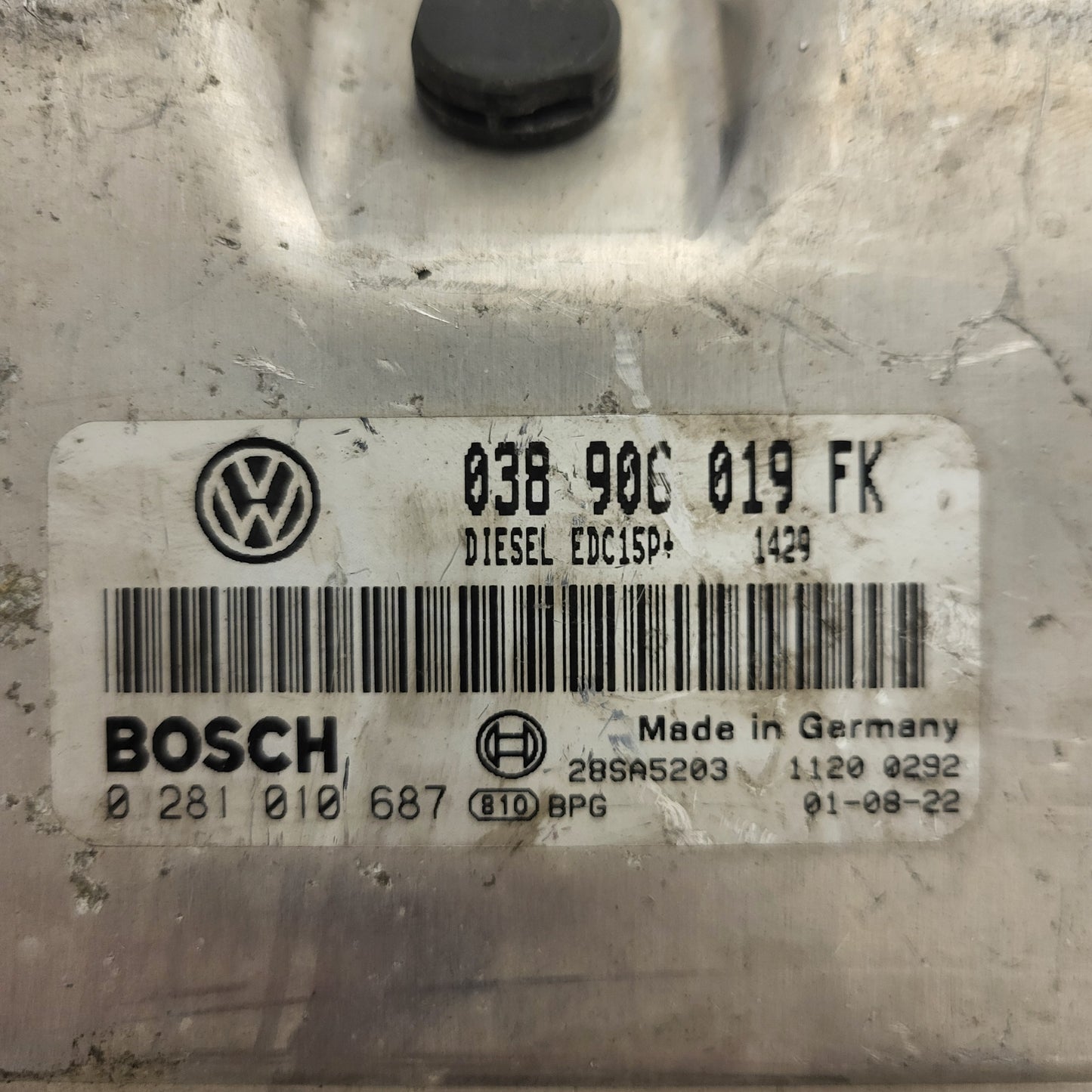 SEAT LEON ECU / 038906019FK / 0281010687 / BOSCH