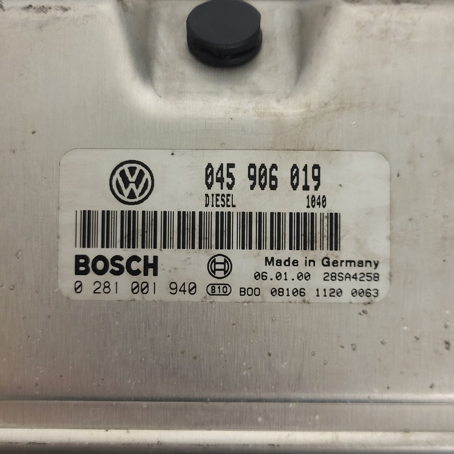 VW SEAT POLO ECU / EDC15P+ / 045906019 / 0281001940 / BOSCH