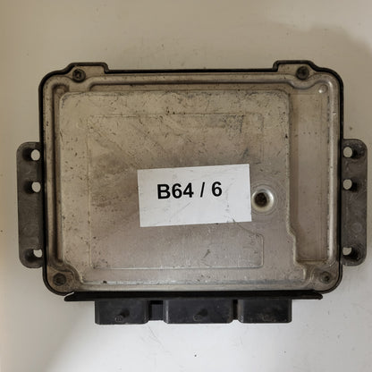 Renault Megane Scenic ECU / 0281011390 / 8200310863 / 8200349846 / BOSCH