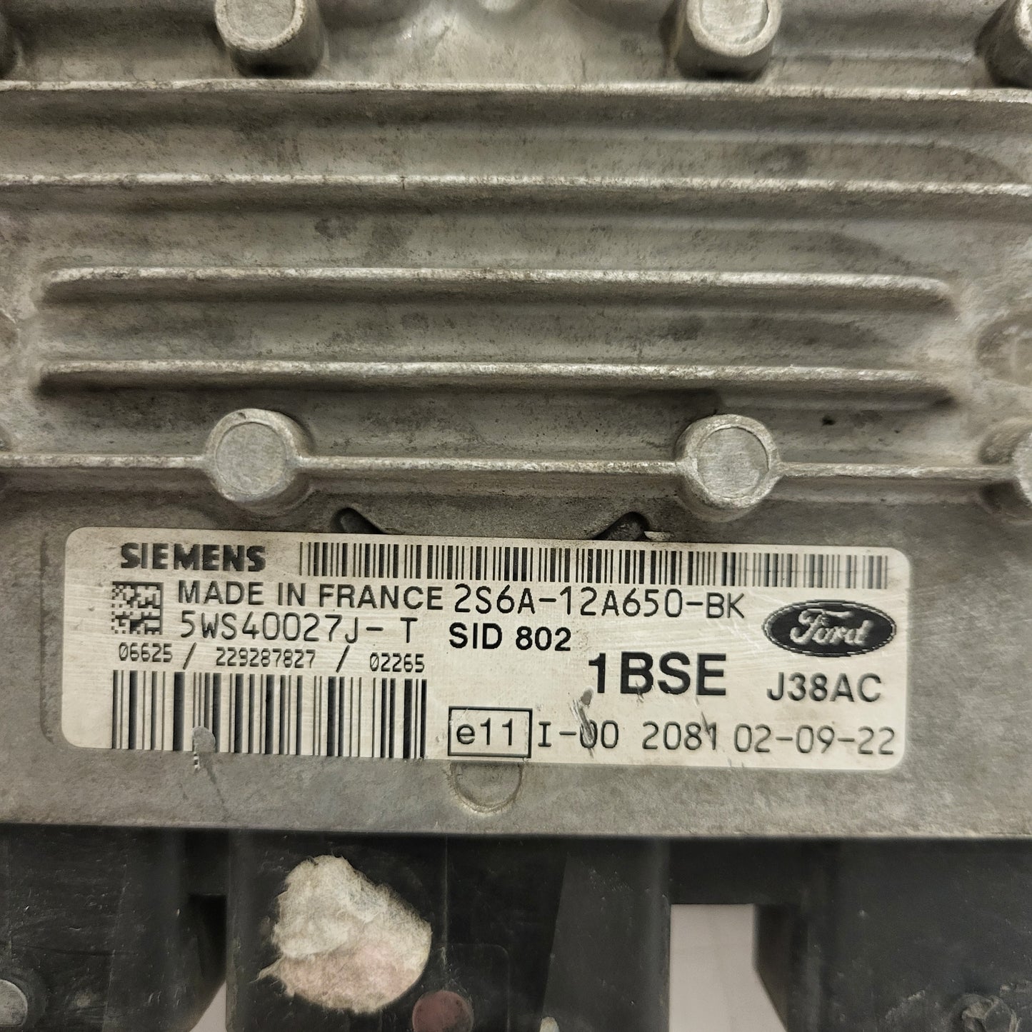 FORD FIESTA ECU / 2S6A-12A650-BK / 5WS40027J-T / SID802 / 1BSE/ J38AC / SIEMENS