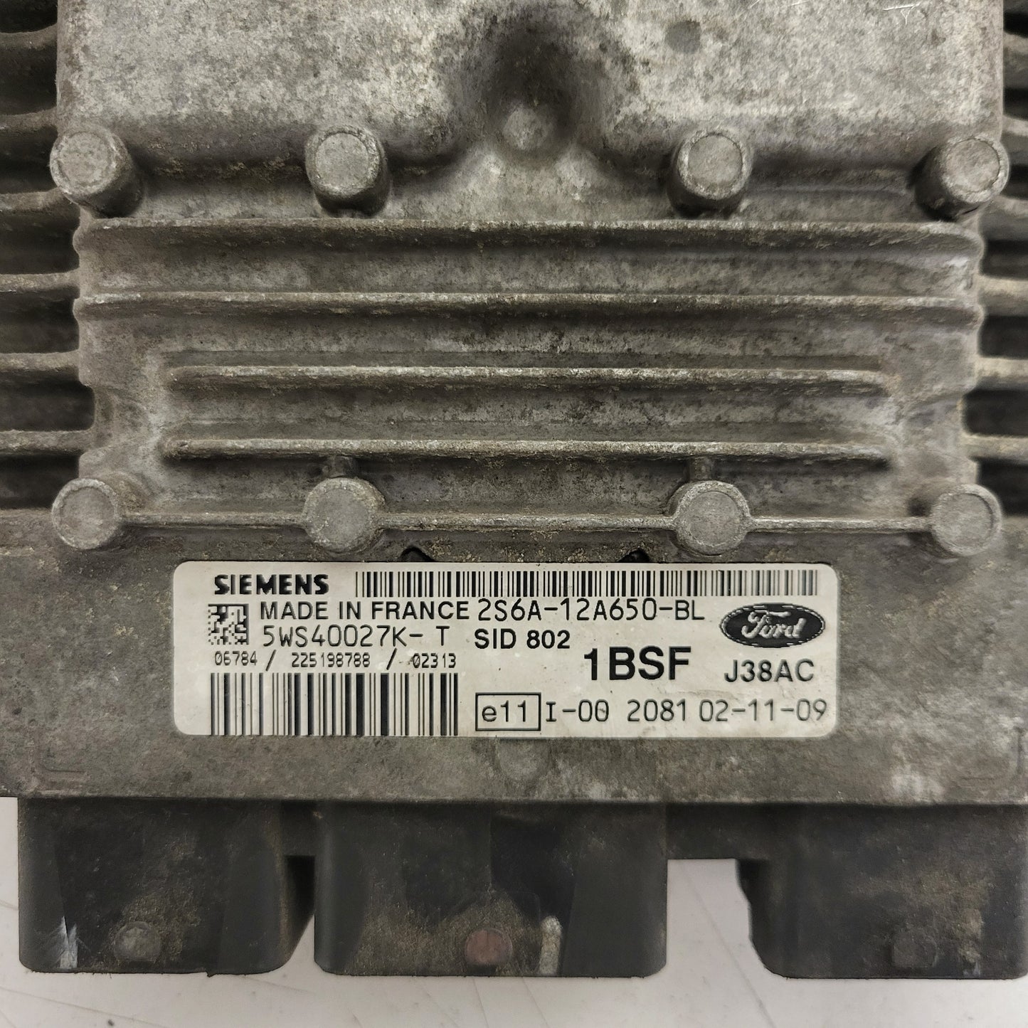 Ford ECU / 2S6A-12A650-BL / 5WS40027K-T / 1BSF / SID802 / J38AC / SIEMENS