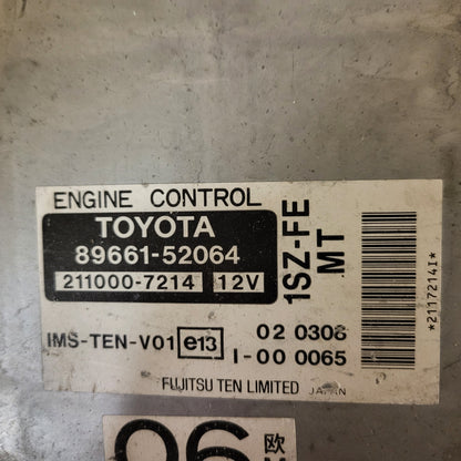 TOYOTA YARIS ECU / 89661-52064 / 211000-7214 / 1SZ-FE / FUJITSU