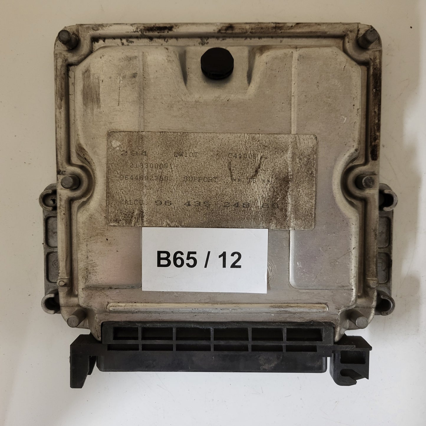 PEUGEOT 307 ECU / 0281010747 / EDC15C2 / 9643524880 / BOSCH