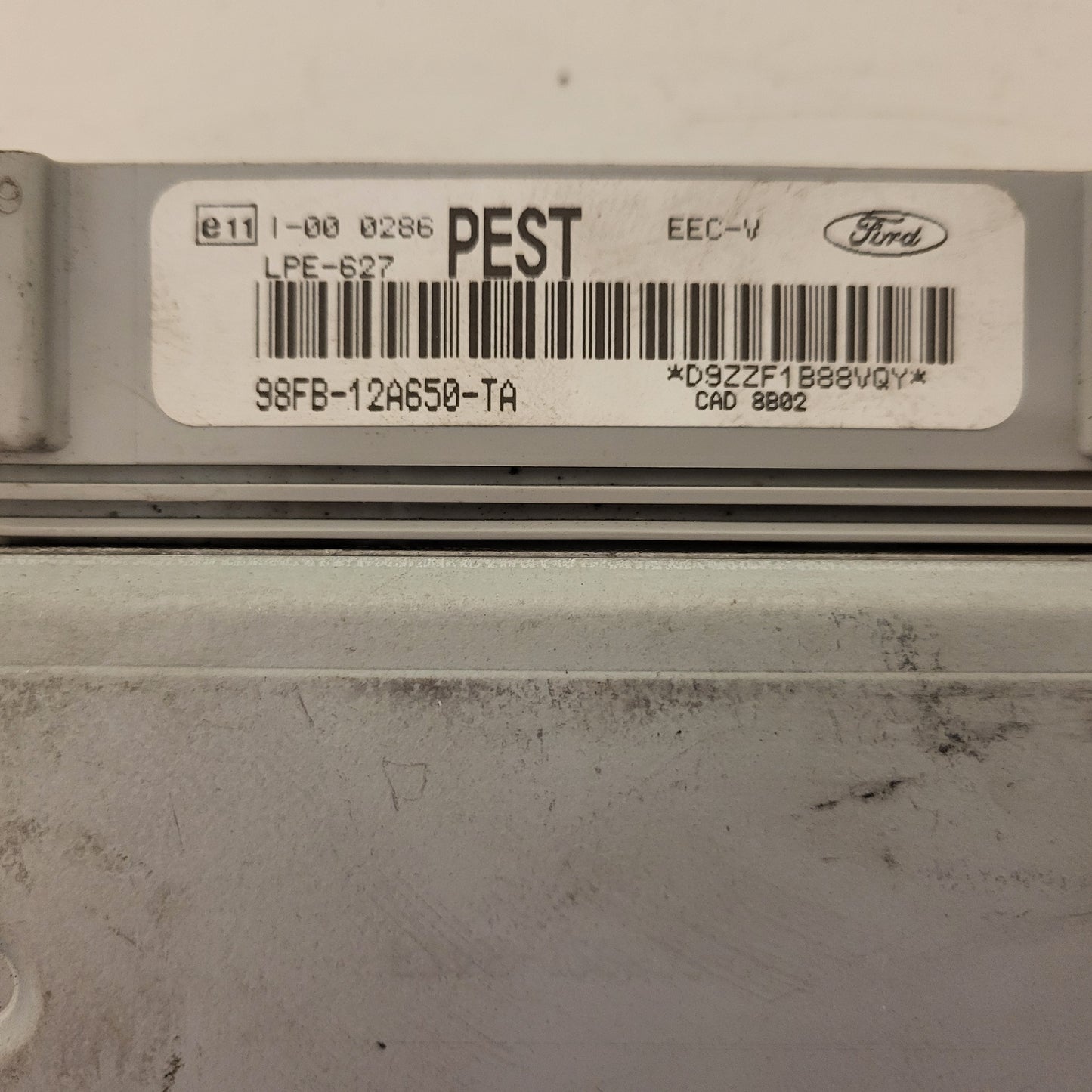FORD ECU / 98FB-12A650-TA / 98FB12A650TA / LPE-627 / EEC-V