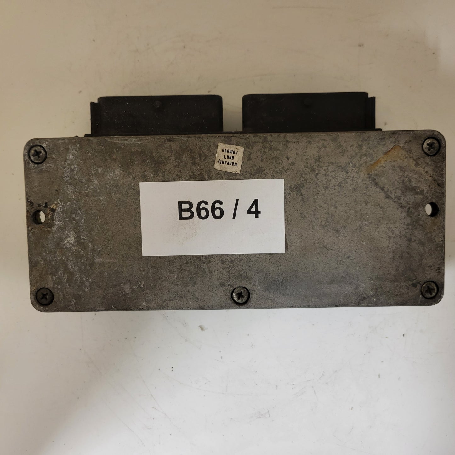 E-GAS ECU / DCD01 / E3-67R01-9002-00 / E3-110R00-4001-00