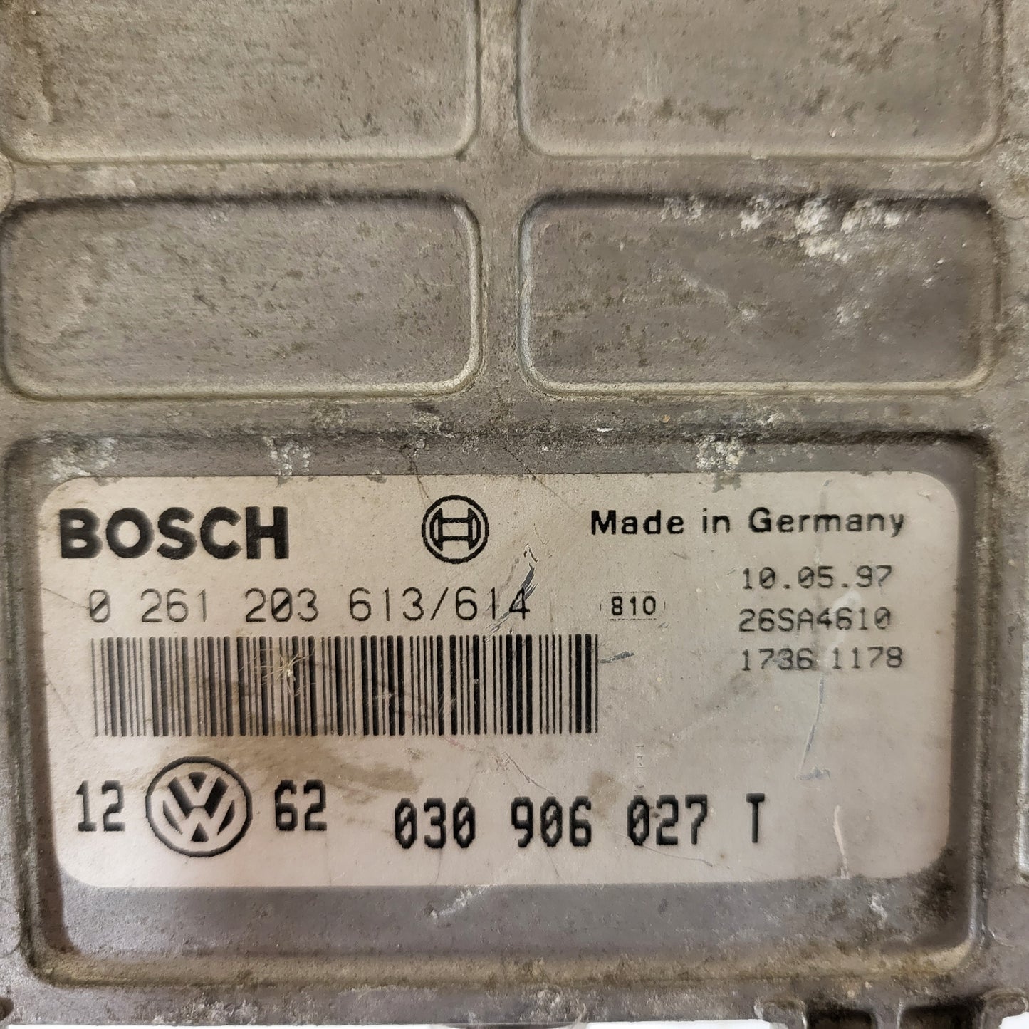 VW ECU / 0261203613/614 / 030906027T / BOSCH
