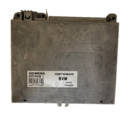 Renault ECU / S111730108C / HOM7700864451 / 7700101920 / S111730108 / SIEMENS