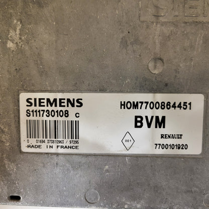 Renault ECU / S111730108C / HOM7700864451 / 7700101920 / S111730108 / SIEMENS