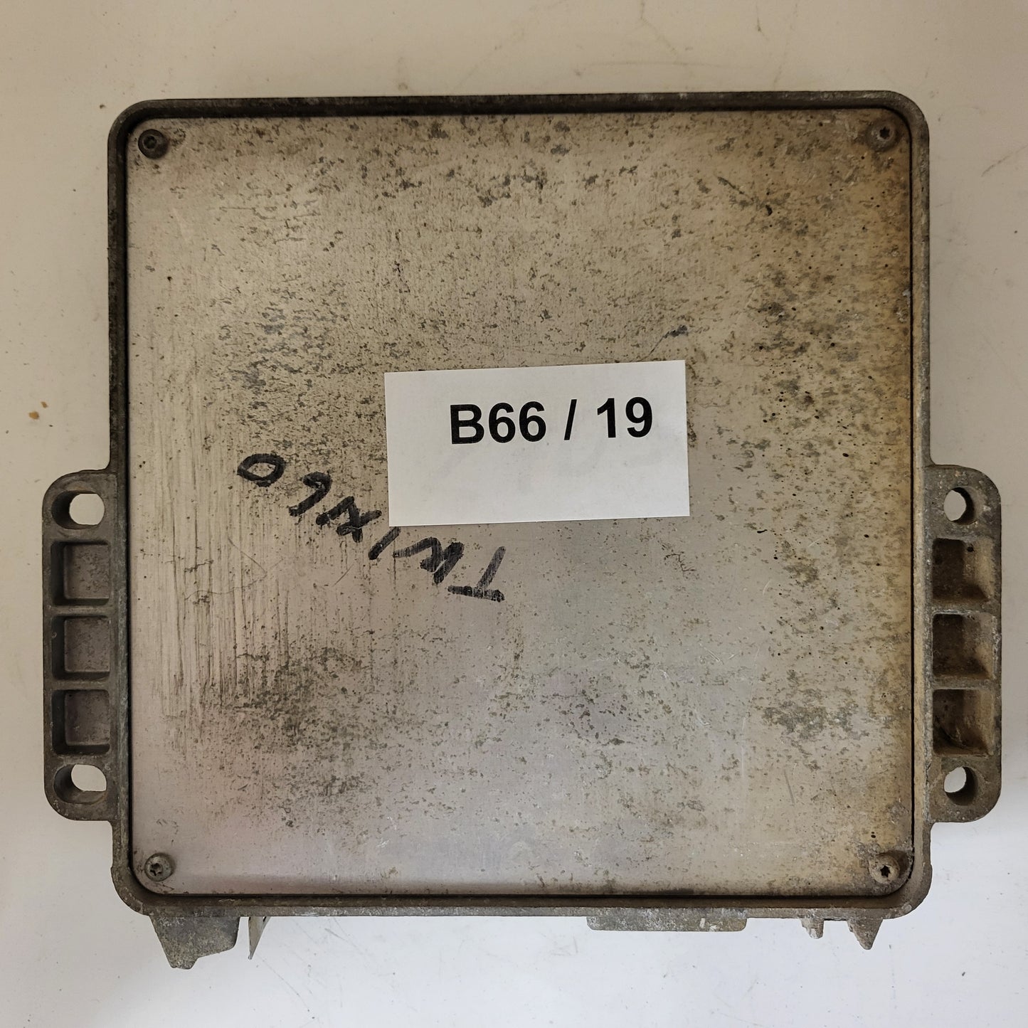 Renault ECU / 7700105560 / 7700108440 / 7700108452 / 16319.104