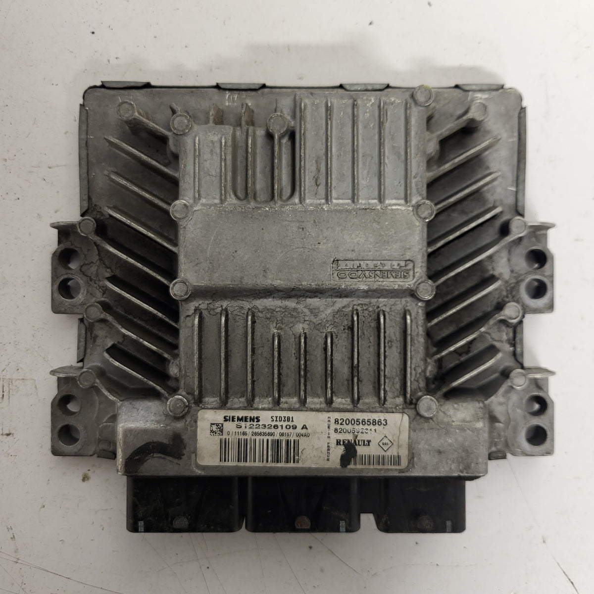 RENAULT MEGANE SCENIC ECU / S122326109A / 8200565863 / 8200592611 SID301 SIEMENS - B67-07 - 1