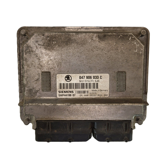 ŠKODA FABIA ECU / 047906033C / 5WP44199 07 / SIMOS 3PA / SIEMENS