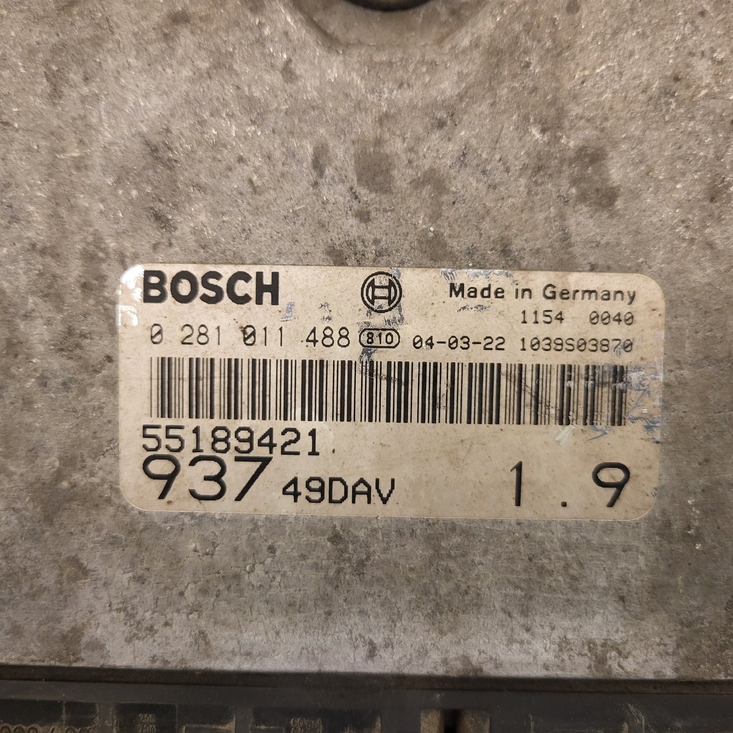 ALFA ROMEO 147 1.9 JTD ECU / 0281011488 / 55189421 / BOSCH
