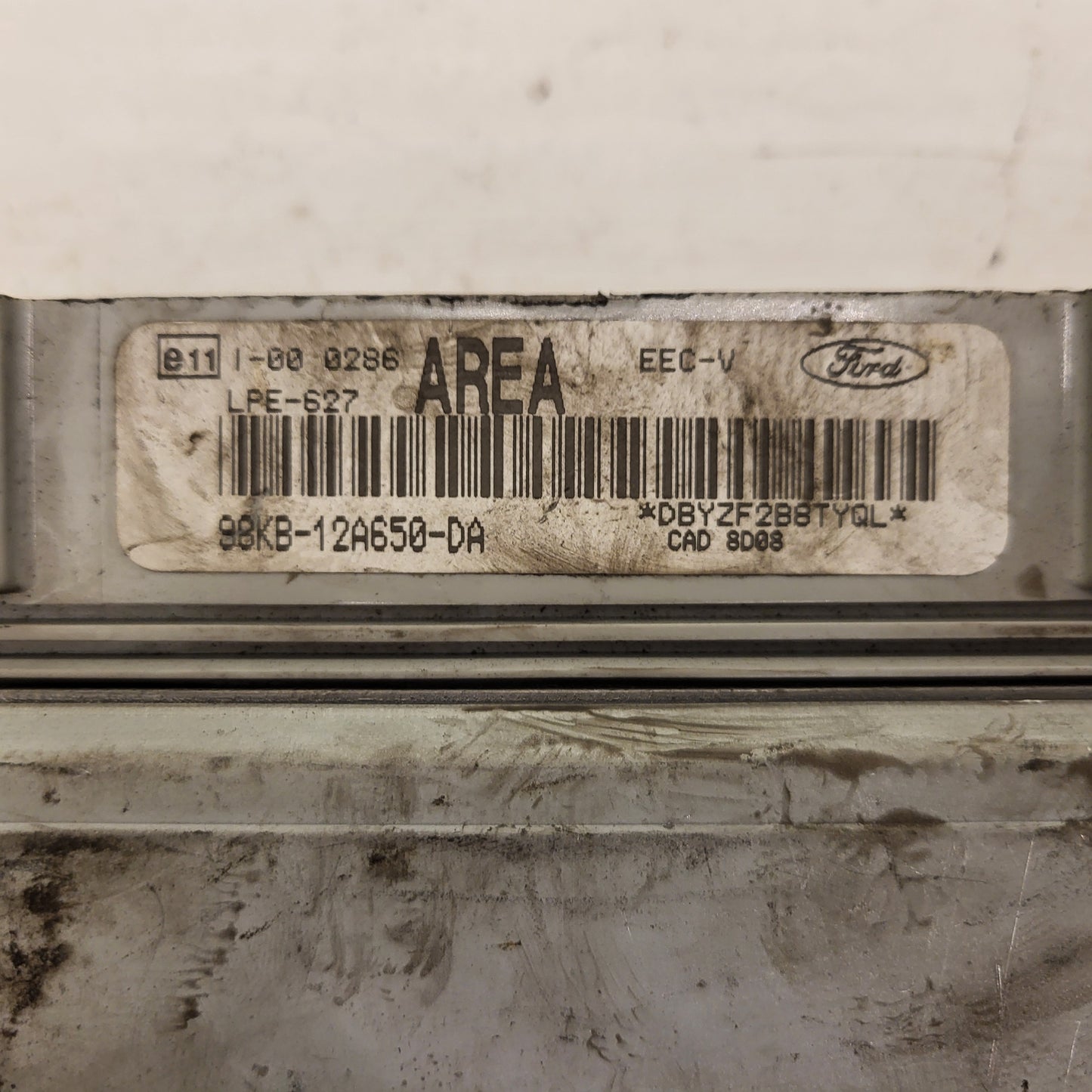 Ford ECU / 98KB-12A650-DA / 98KB12A650DA / AREA / LPE-627 / EEC-V