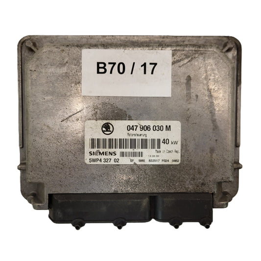 ŠKODA FELICIA ECU / 047906030M / 5WP4327 02 / SIEMENS
