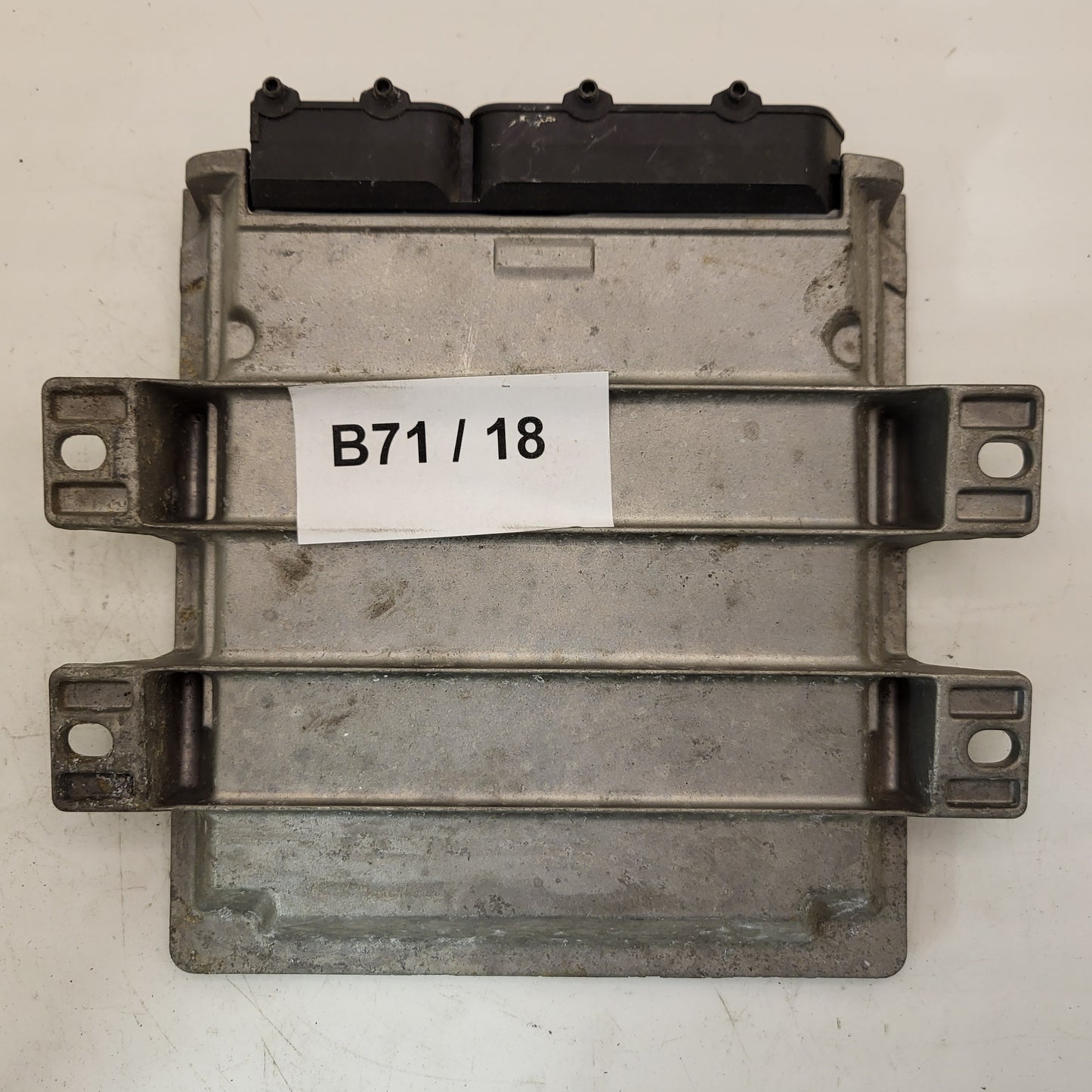 ROVER MG ZR 25 45 200 ECU / NNN100743 / YM