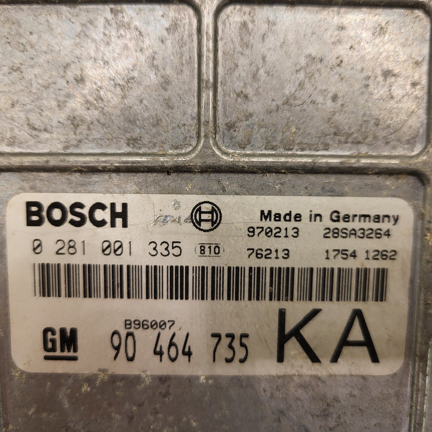 Opel Vectra ECU / 0281001335 / 90464735 / KA / BOSCH