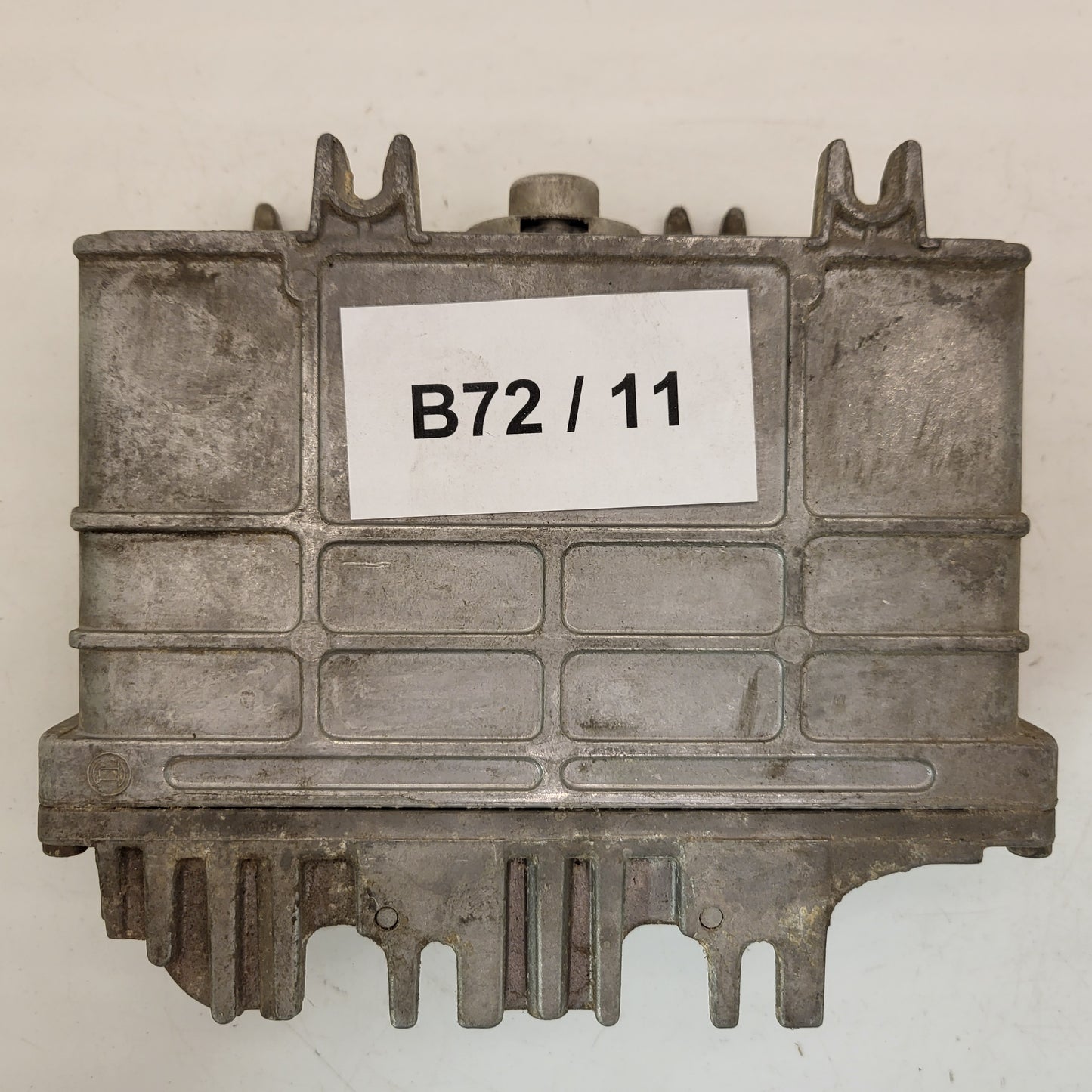 VW ECU / 0261203544 / 441.0.4046-024.6 / 26SA4184 / BOSCH