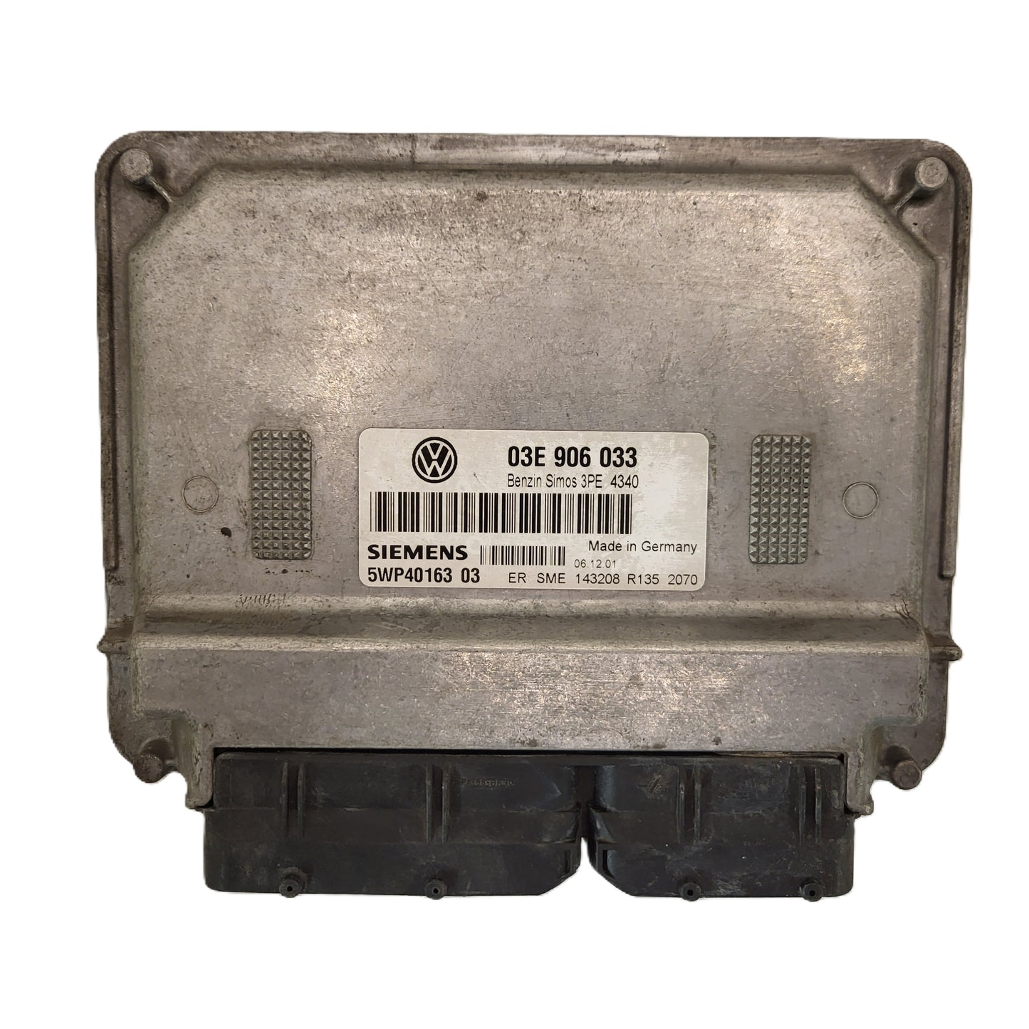 VW POLO ECU / 03E906033 / 5WP40163 03 / 5WP4016303 / SIMOS 3PE SIEMENS