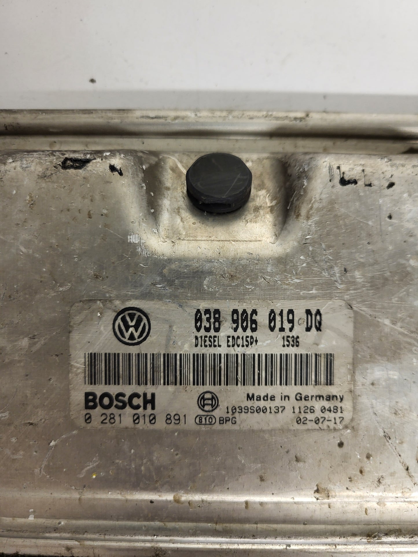 VW AUDI SEAT SKODA ECU / 038906019DQ / 0281010891 / EDC15P+ / BOSCH