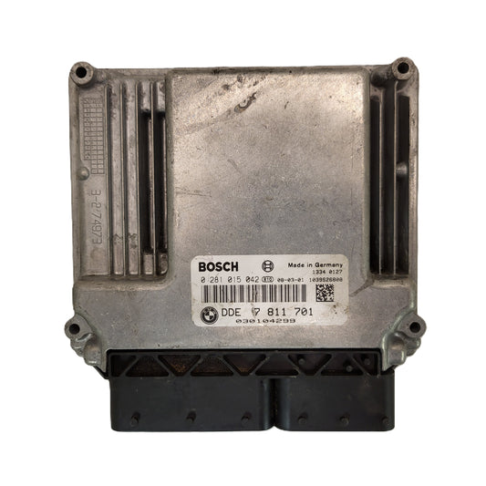 BMW 1 E87 ECU / 0281015042 / DDE7811701 / 7811701 / BOSCH