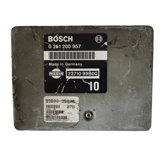 NISSAN ECU / 0261200957 / 2371099B00 / 99B00-95800 / BOSCH