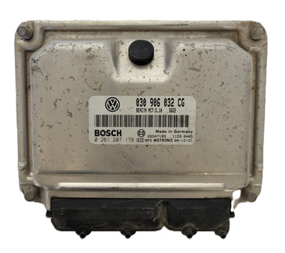 VW POLO ECU / 030906032CG / 0261207178 / ME7.5.10 / BOSCH