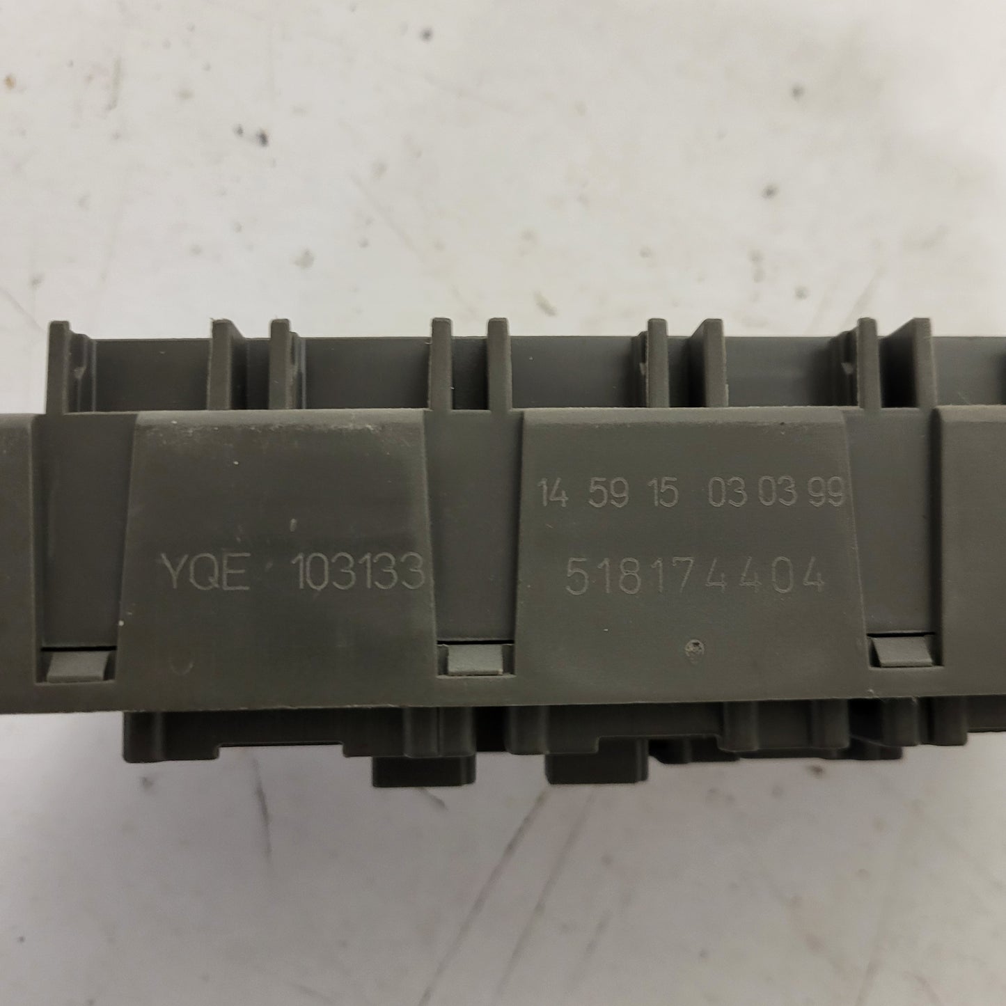 ROVER 75 MG / FUSE BOX SCATOLA FUSIBILI  / YQE103133 / 518174404