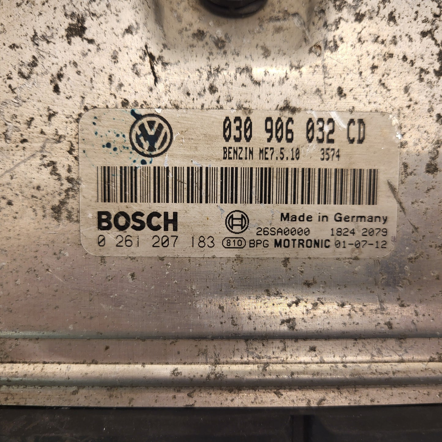 VW POLO ECU / 030906032CD / 0261207183 / ME7.5.10 / 26SA0000 / BOSCH