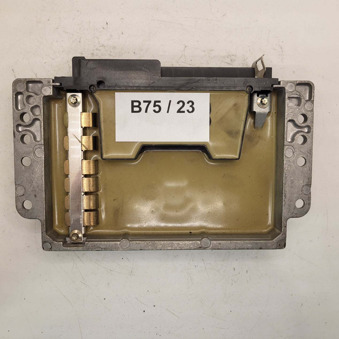Volvo ECU / S113727102 / S113727102B / 30862591-0A / SIEMENS