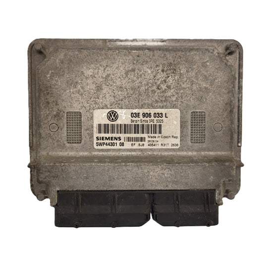 VW POLO ECU / 03E906033L / 5WP44301 08 / BOSCH