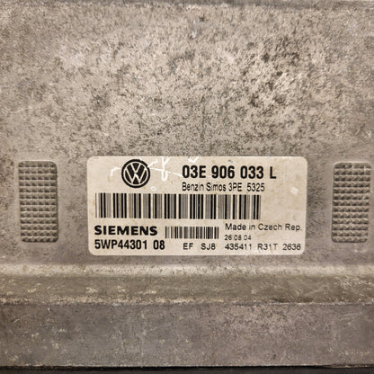 VW POLO ECU / 03E906033L / 5WP44301 08 / BOSCH
