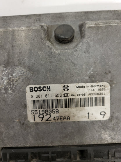 Fiat STILO ECU / 0281011553 / 55198058 / 19247EAA / BOSCH