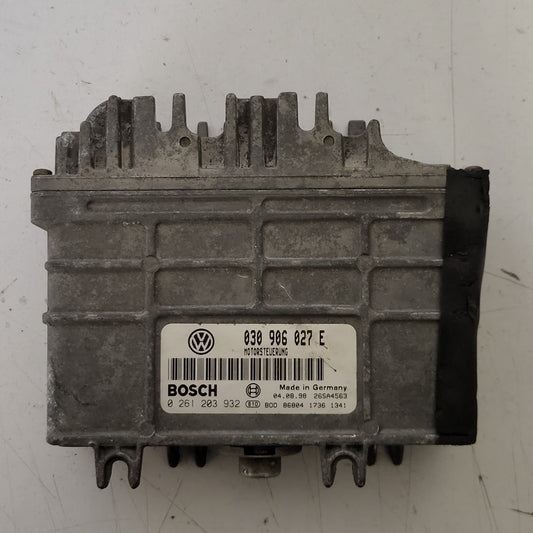 VW LUPO POLO AROSA ECU / 030906027E / 0261203932 / BOSCH