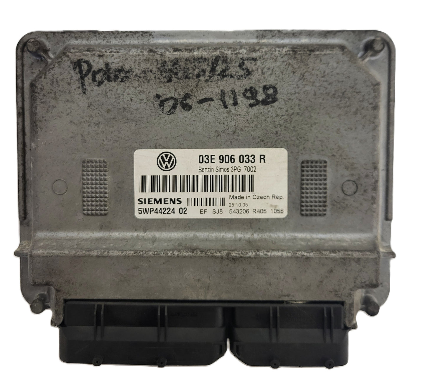 VW POLO SEAT IBIZA ECU / 03E906033R / 5WP44224 02 / 3PG 7002 / SIEMENS