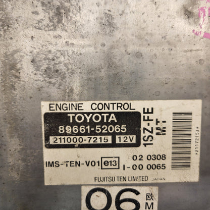 TOYOTA YARIS 1SZ-FE ECU / 89661-52065 / 211000-7215