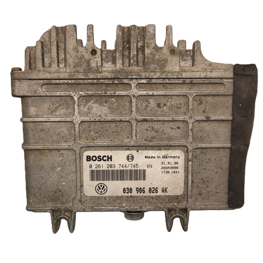 VOLKSWAGEN POLO 6N ECU / 0261203744/745 / 030906026AK / BOSCH