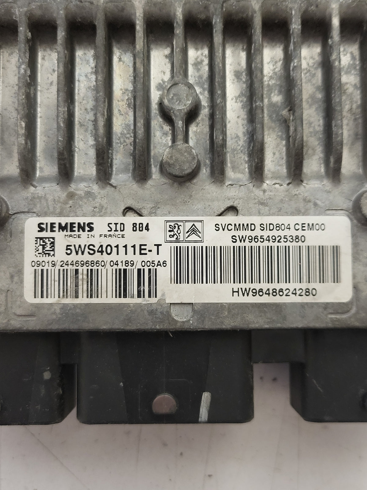 PEUGEOT CITROEN ECU / 5WS40111E-T / SID804 / SW9654925380 / HW9648624280 / - B77-06 - 2