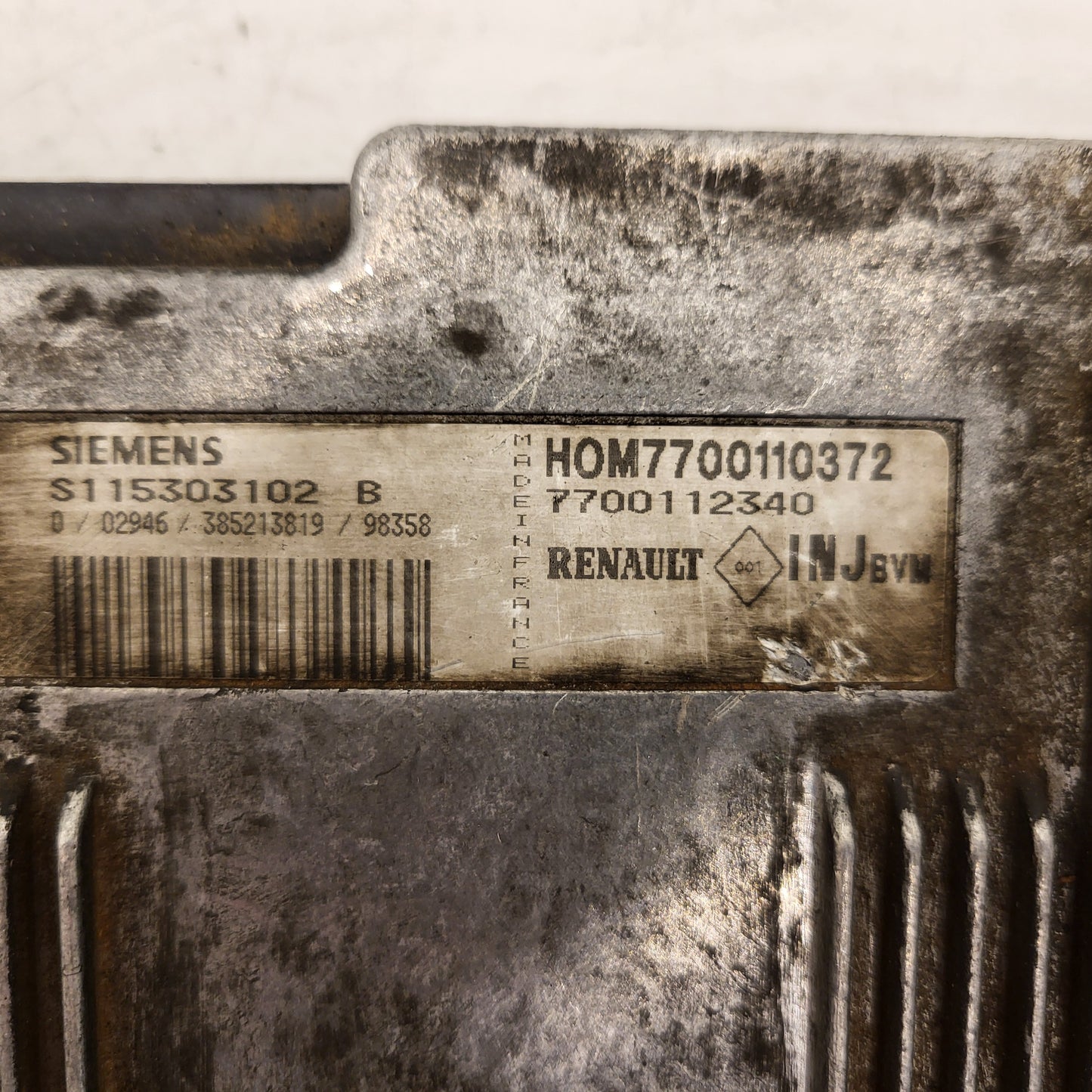 Renault ECU S115303102 / S115303102B / 7700110372 / 7700112340 / HOM7700110372