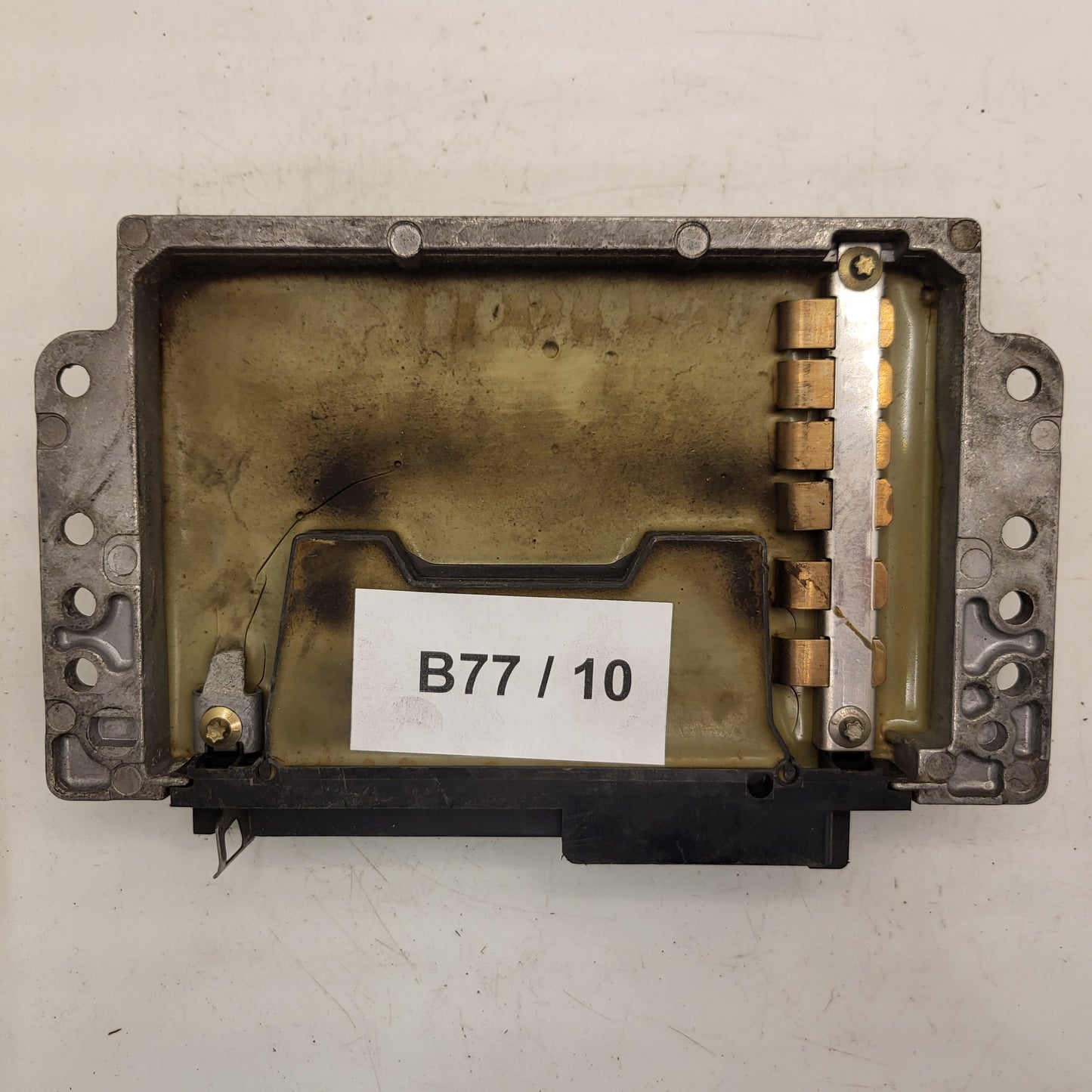 Renault ECU S115303102 / S115303102B / 7700110372 / 7700112340 / HOM7700110372