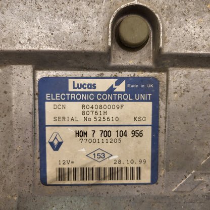 Renault ECU / HOM 7700104956 / 7700111205 / R04080009F / LUCAS