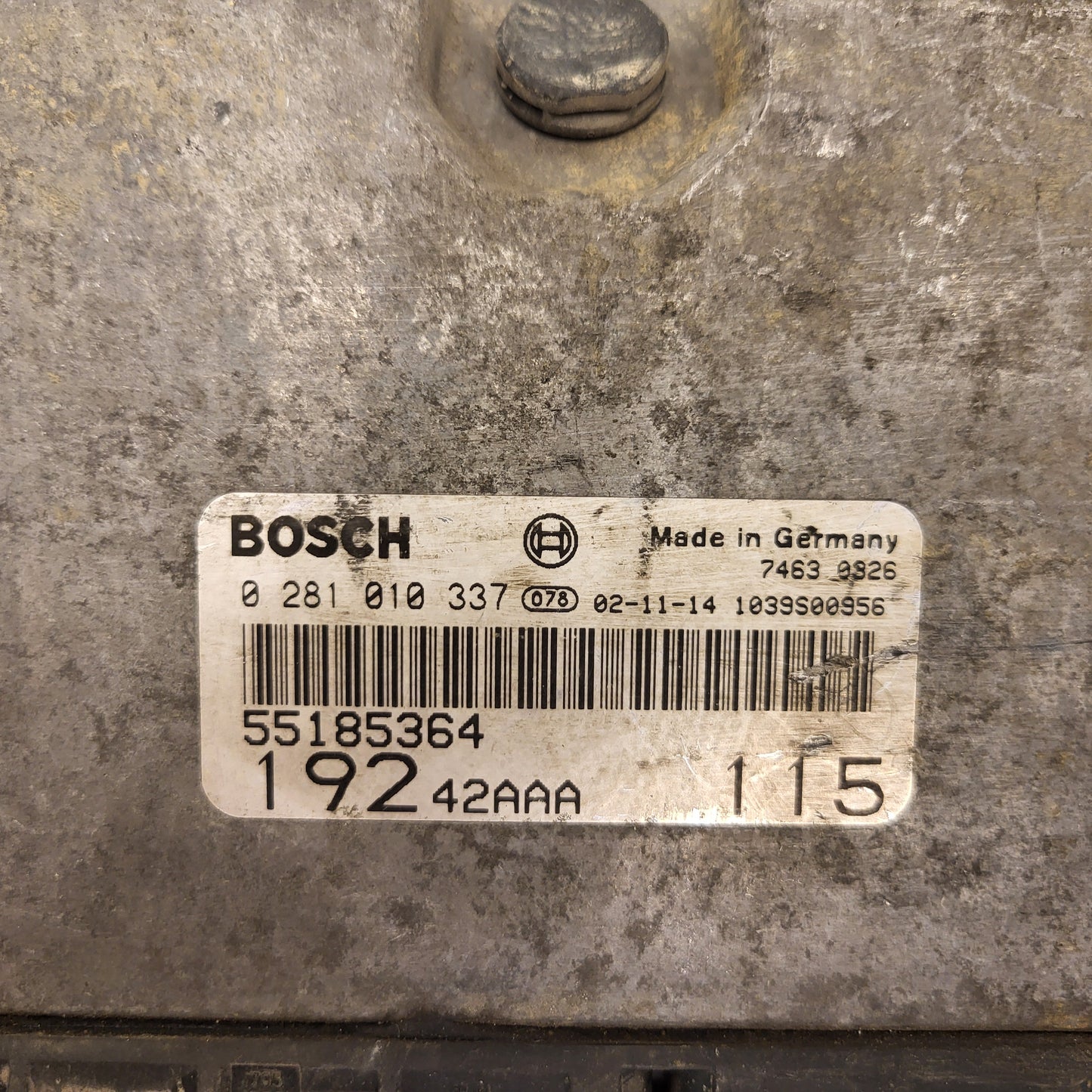 Fiat Stilo 1.9 JTD ECU / 0281010337 / 55185364 / BOSCH