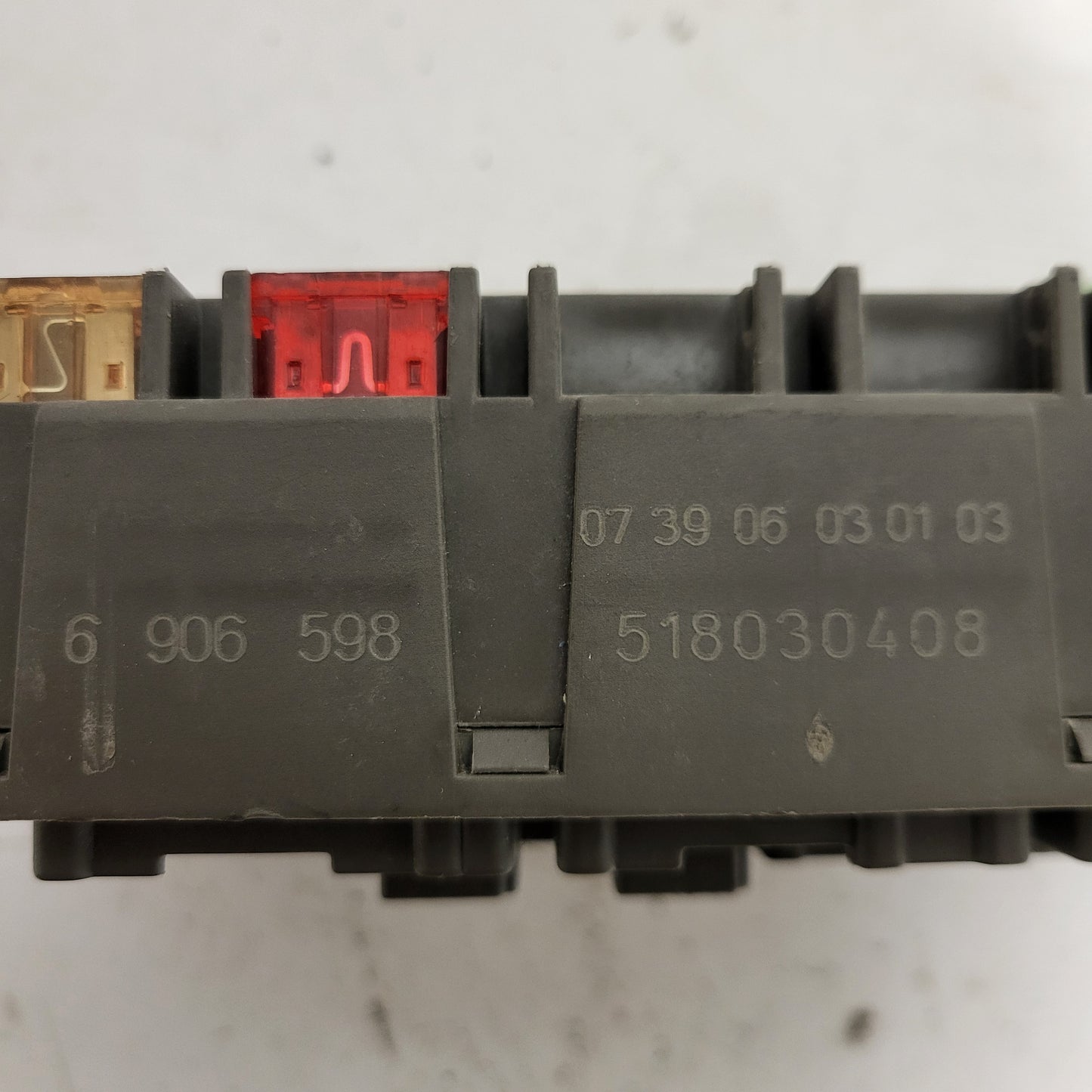 MINI COOPER R50 00-07 FUSE BOX SCATOLA FUSIBILI / 6906598 / 518030408