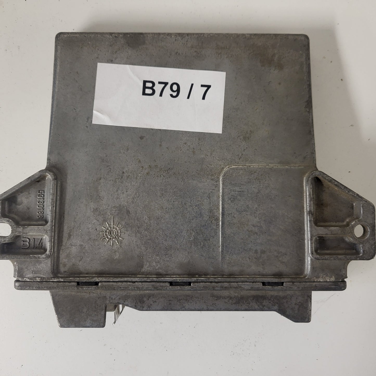 Renault Kangoo ECU / HOM 7700868300 / R04080010G / LUCAS