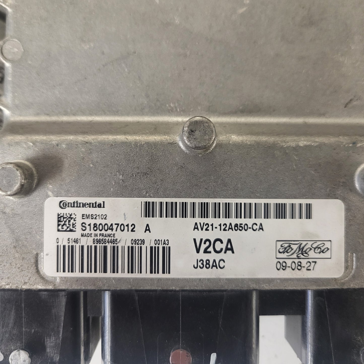 Ford ECU / S180047012A / AV21-12A650-CA / EMS2102 / V2CA / CONTINENTAL