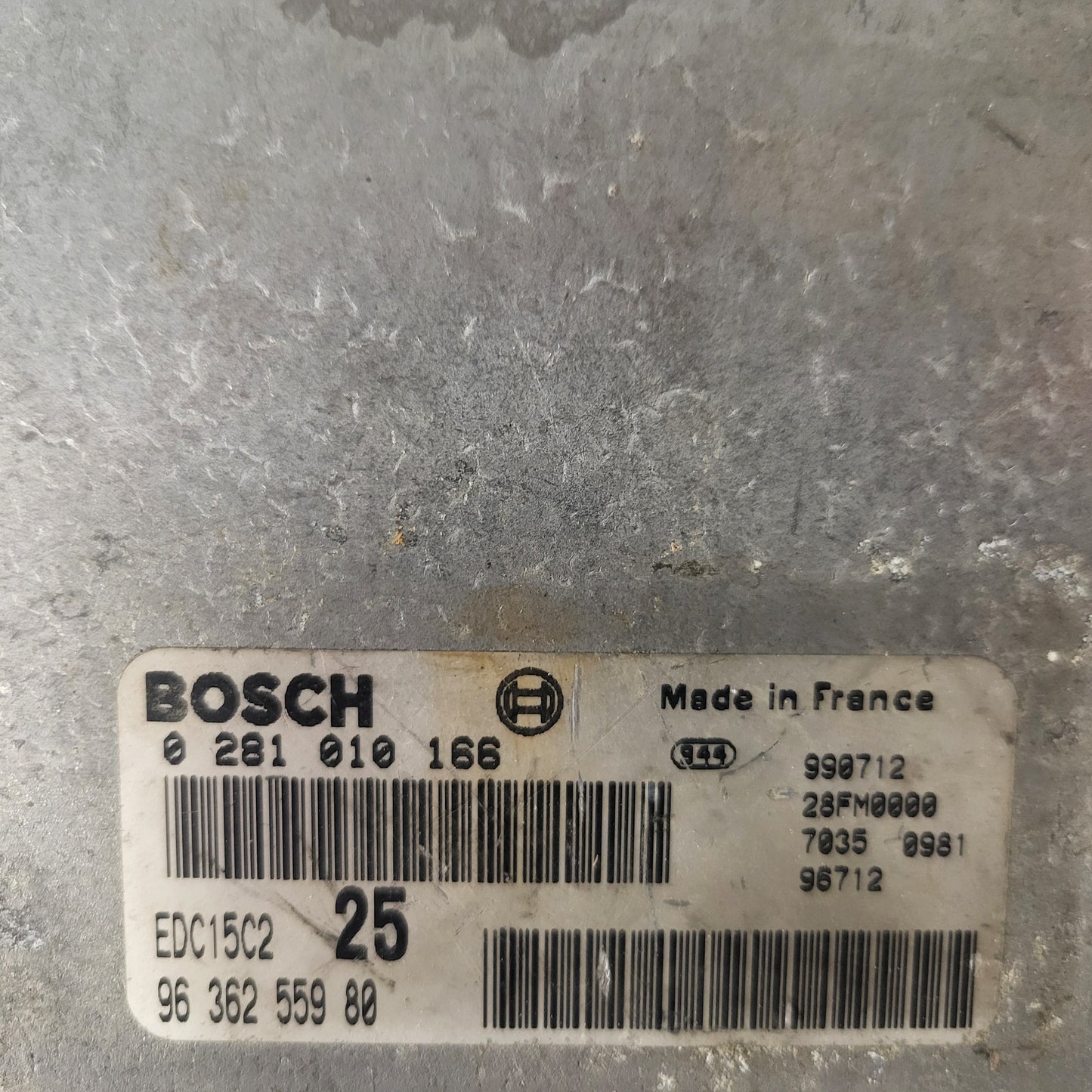 PEUGEOT 406 ECU / 0281010166 / 9636255980 / EDC15C2