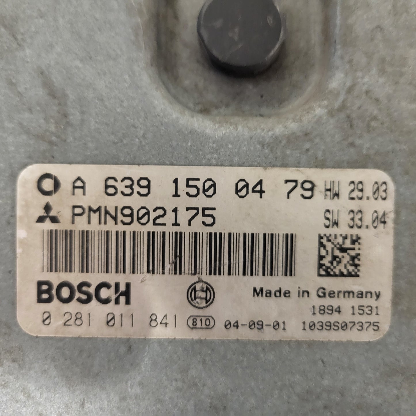 SMART FORFOUR ECU / A6391500479 / 0281011841 / BOSCH-